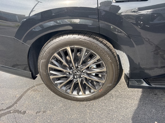 2026 Infiniti QX80 photo 5
