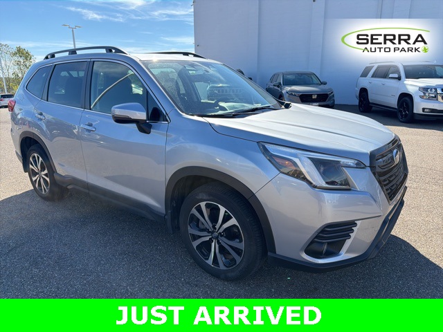 2023 Subaru Forester Limited photo 2