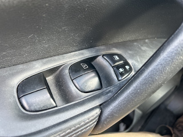 2018 Nissan Rogue SL photo 15