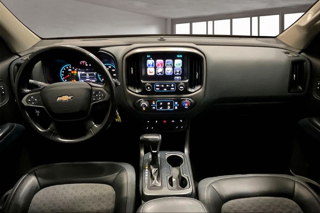 2017 Chevrolet Colorado Z71 photo 14