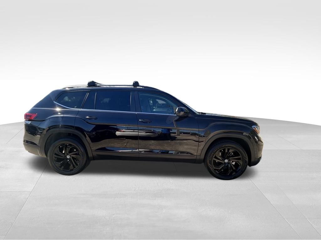 2023 Volkswagen Atlas SE Technology photo 2