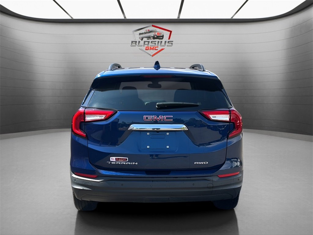 2022 Gmc Terrain SLE photo 3