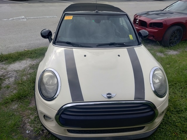Used 2016 MINI Cooper Base with VIN WMWWG5C53G3C19330 for sale in Belleview, FL