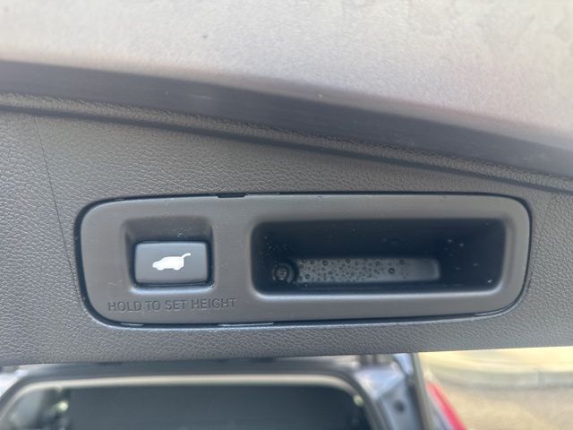 2022 Honda CR-V Touring photo 18