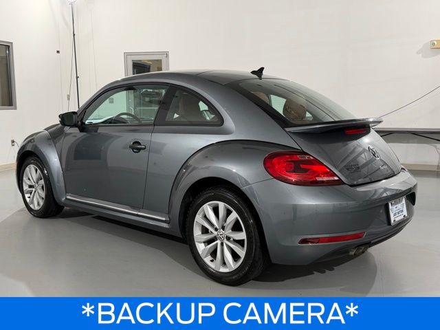 2017 Volkswagen Beetle 1.8T Classic photo 5