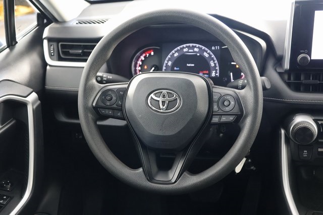 2023 Toyota RAV4 LE photo 10