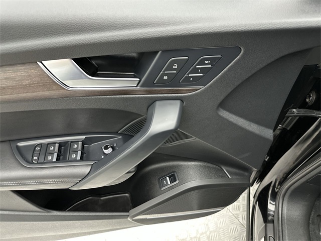 2023 Audi Q5 45 S line Premium Plus photo 5
