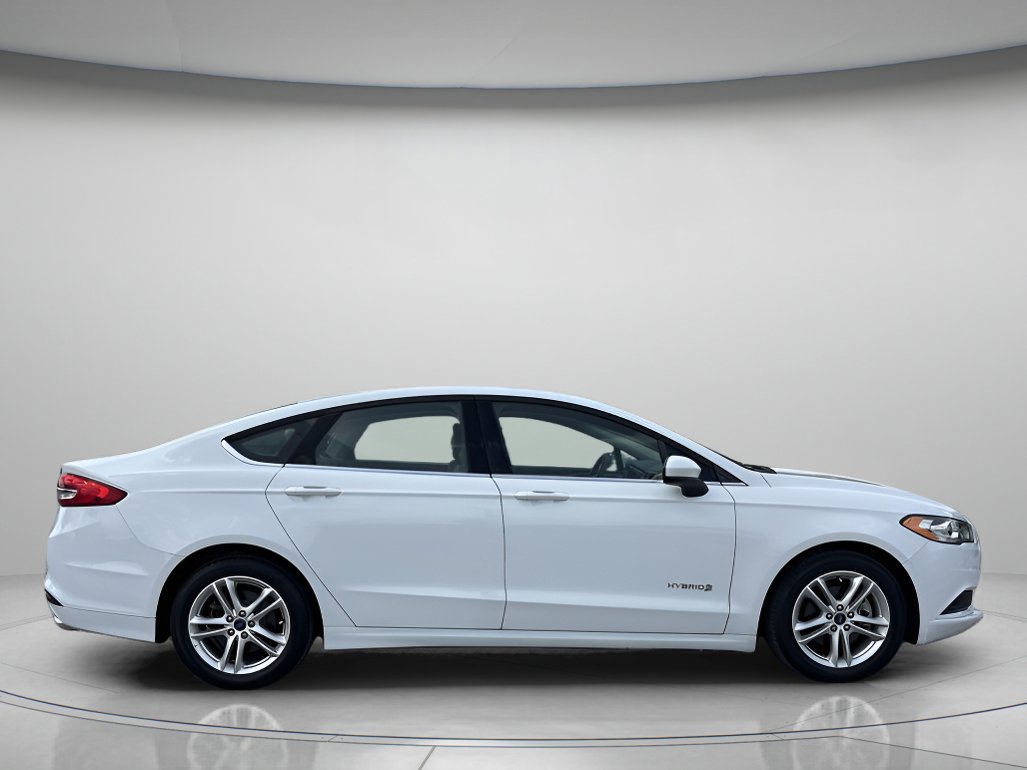 2018 Ford Fusion Hybrid S photo 2