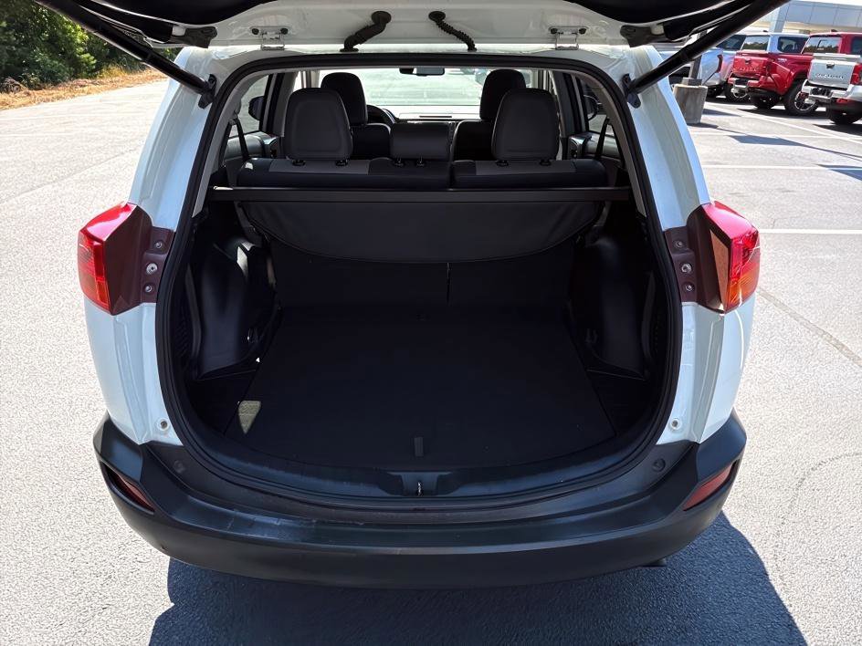 2013 Toyota RAV4 Limited photo 8
