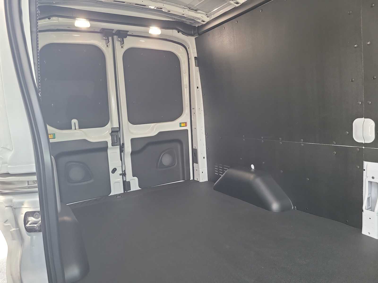2025 Ford Transit Cargo Van photo 22