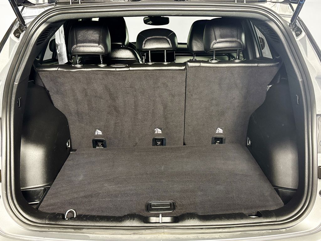 2023 Jeep Compass Limited photo 12