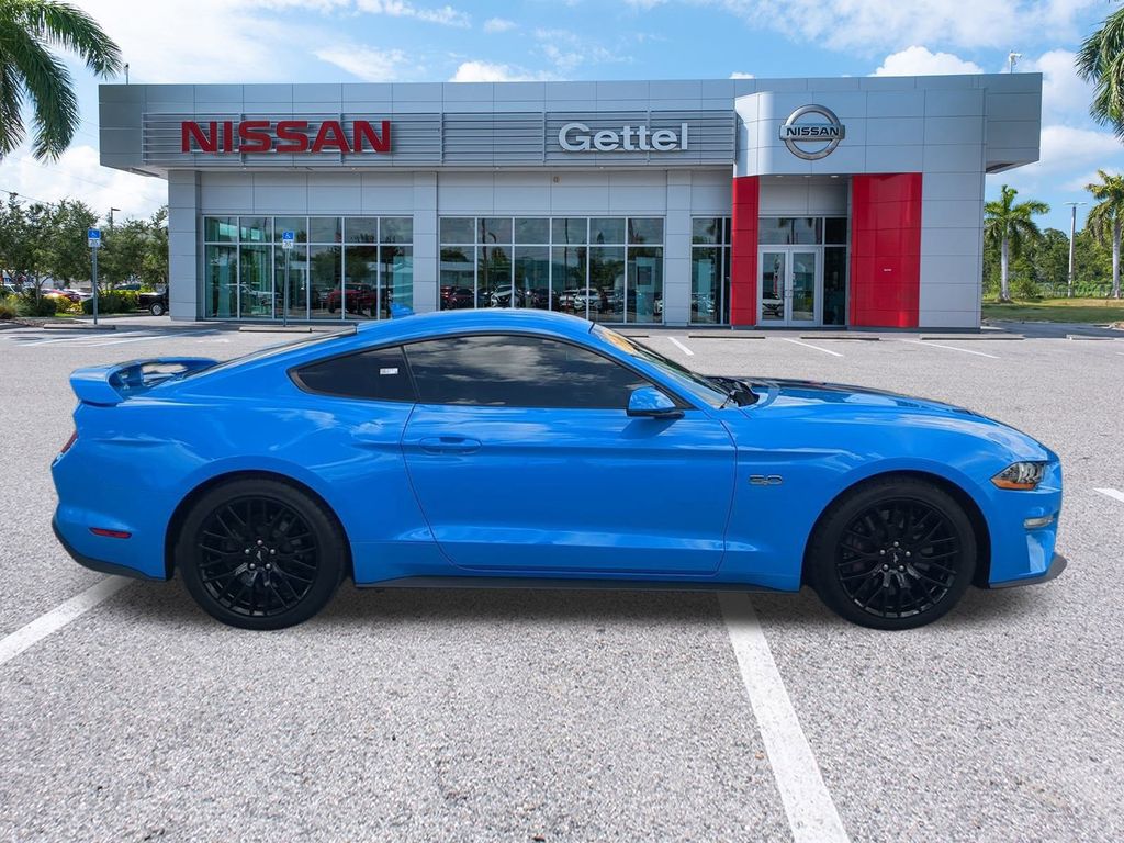 2022 Ford Mustang GT Premium photo 4