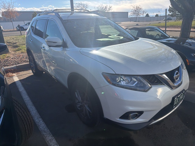 2016 Nissan Rogue SL photo 2