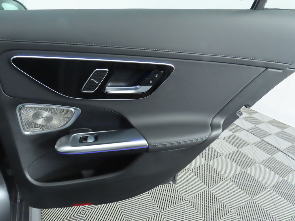 2025 Mercedes Benz C 300 photo 27