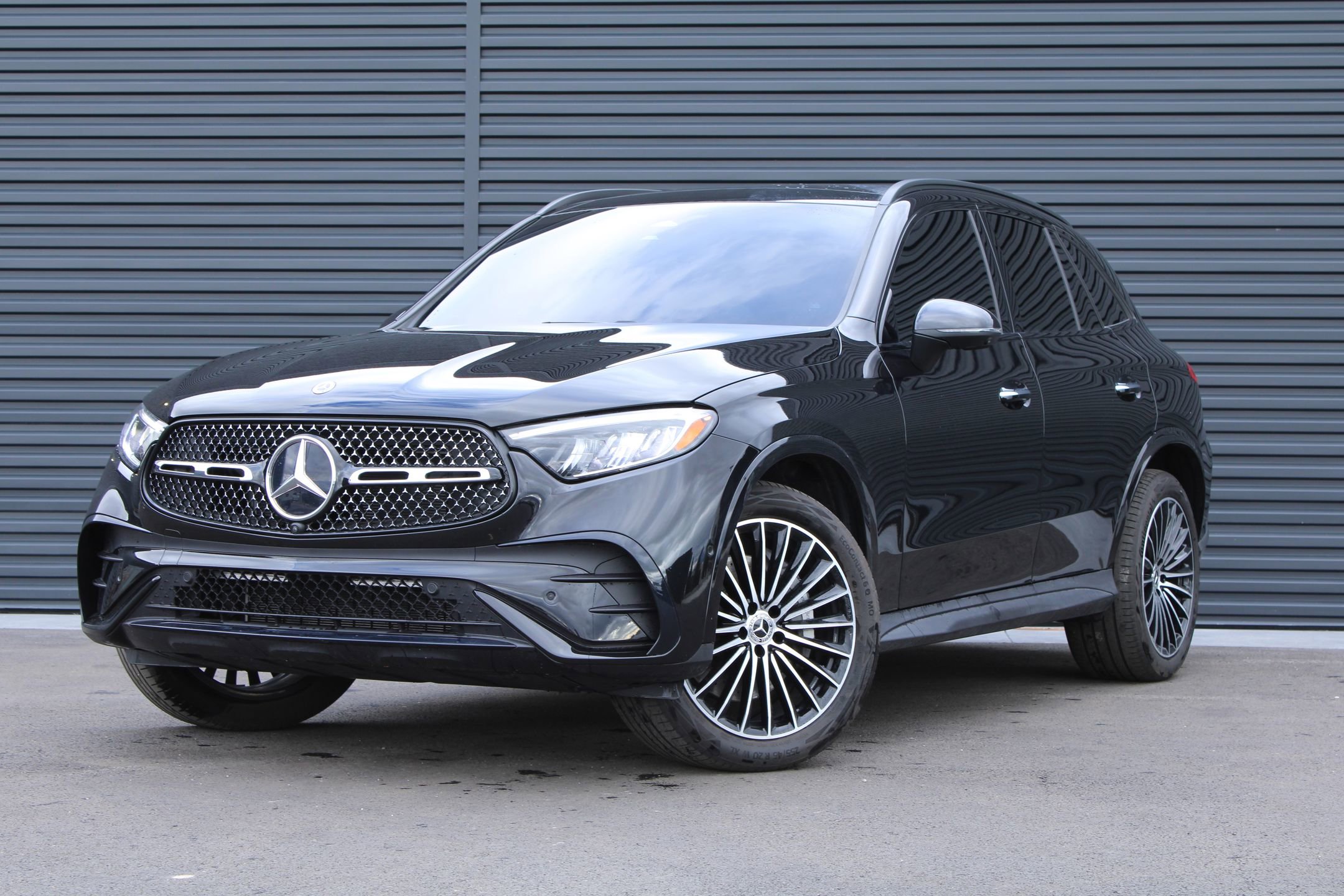 2024 Mercedes-Benz GLC GLC 300's photo