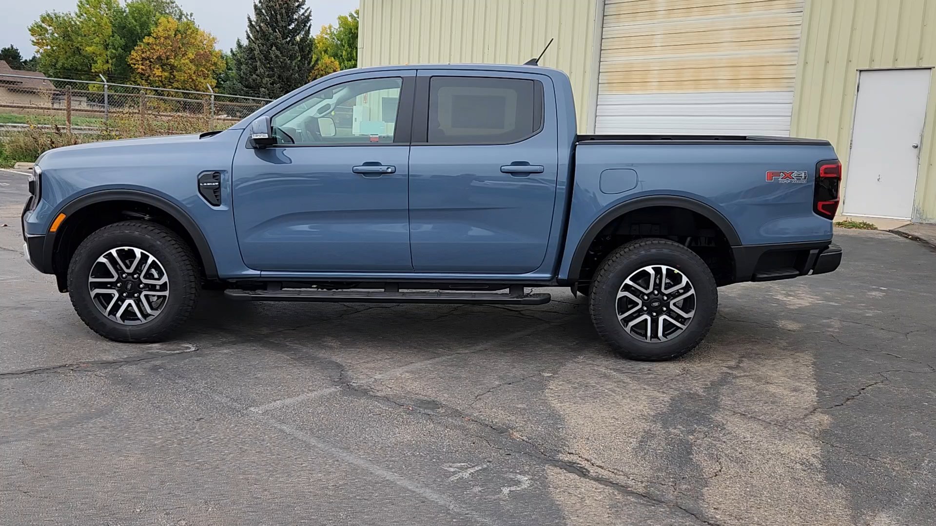 2025 Ford Ranger Lariat photo 3