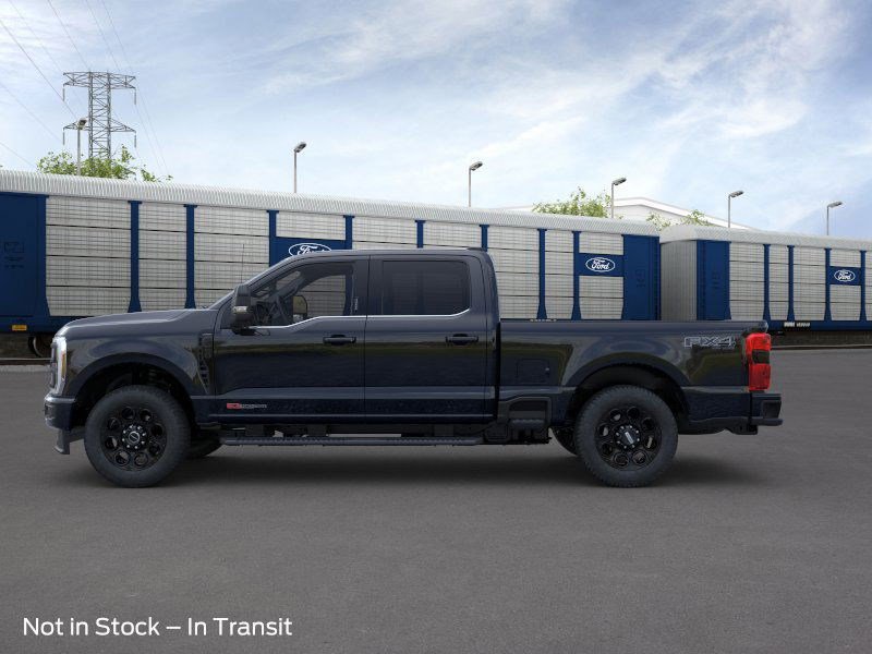 2025 Ford F-350 Lariat photo 2