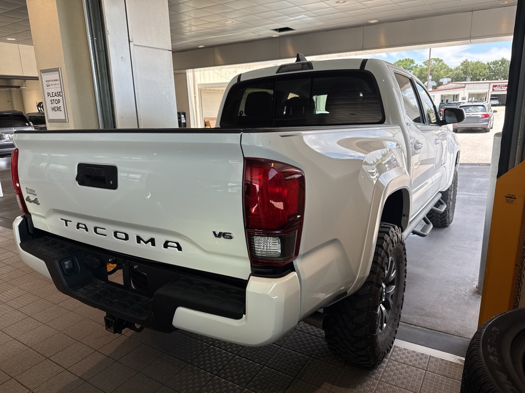 2023 Toyota Tacoma SR5 photo 7