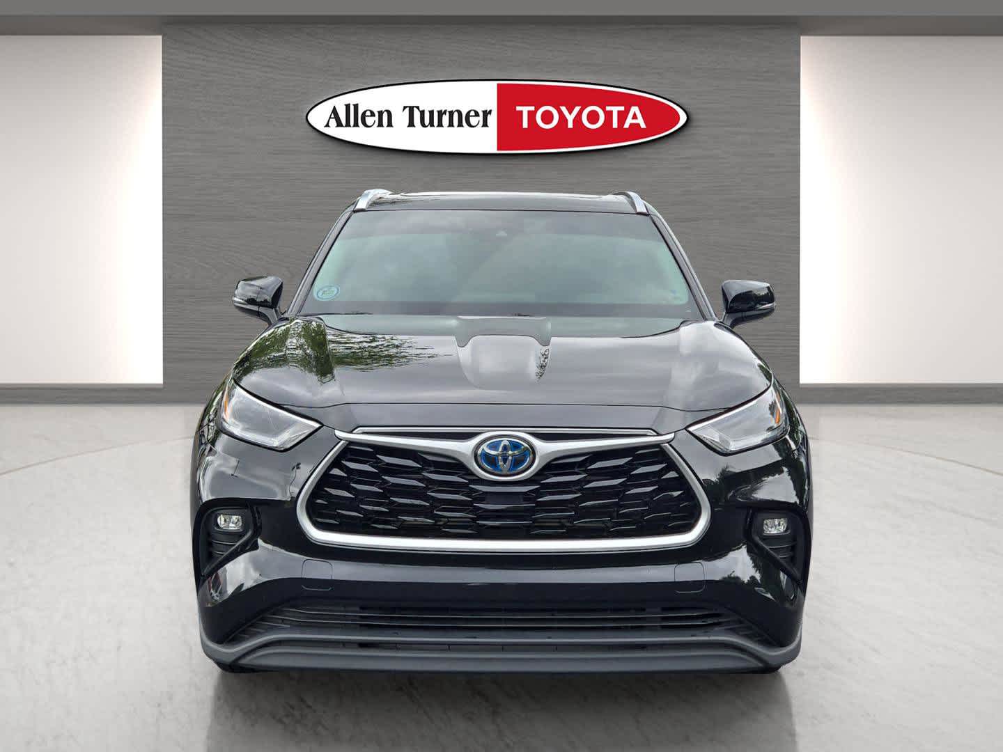 2021 Toyota Highlander Hybrid XLE photo 4