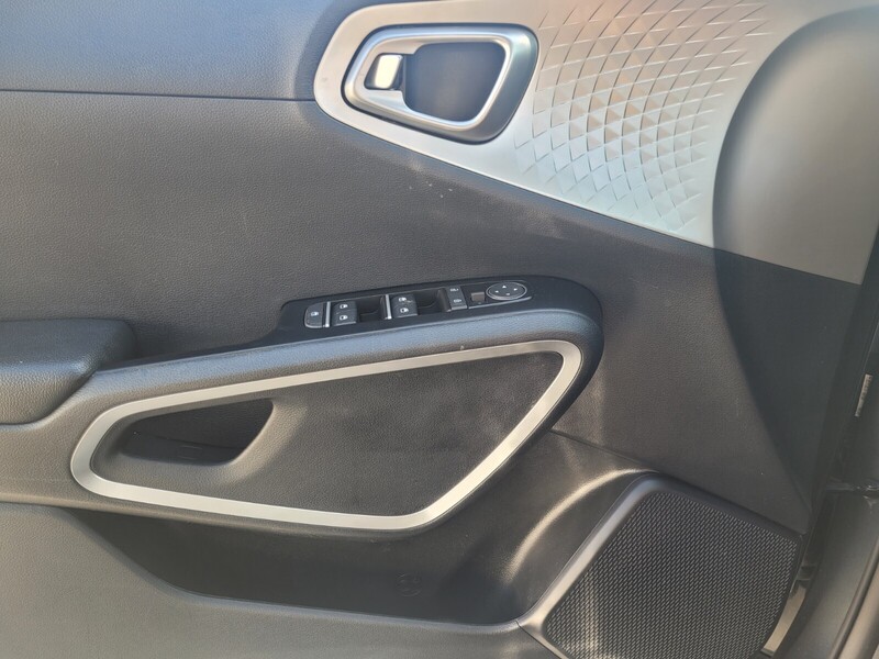 2021 Kia Soul LX photo 22