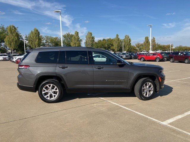 2022 Jeep Grand Cherokee Limited photo 4