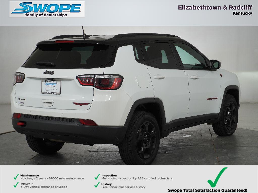 2023 Jeep Compass Trailhawk photo 3
