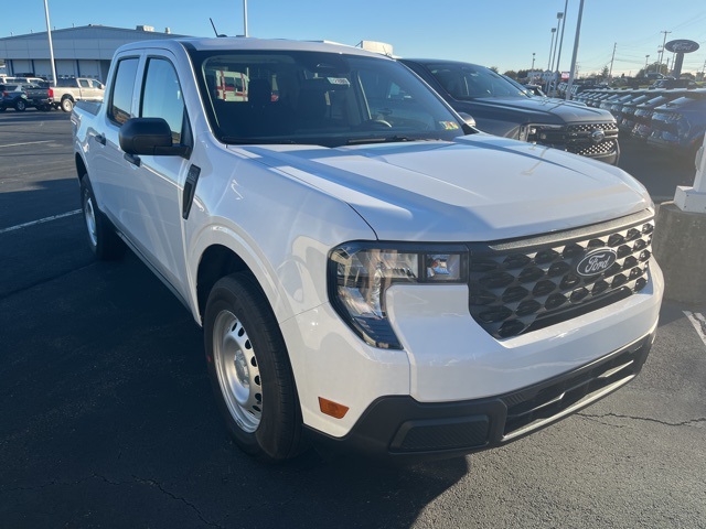 2025 Ford Maverick XL photo 2