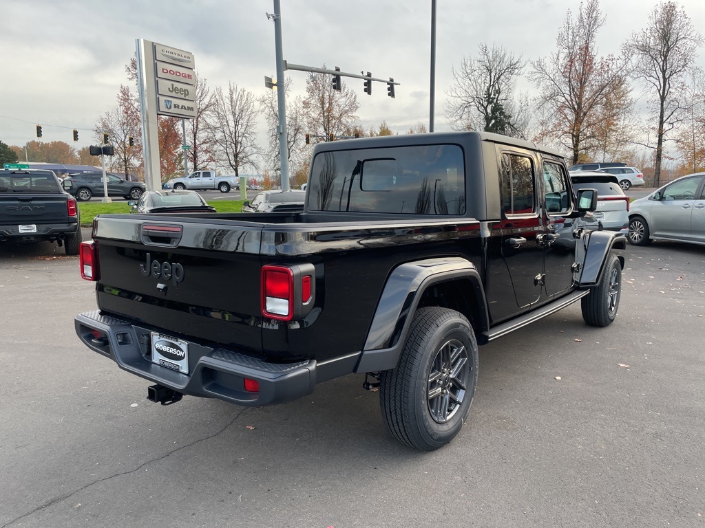 2025 Jeep Gladiator Sport photo 4
