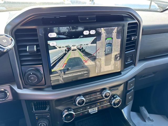 2025 Ford F-150 XLT photo 8