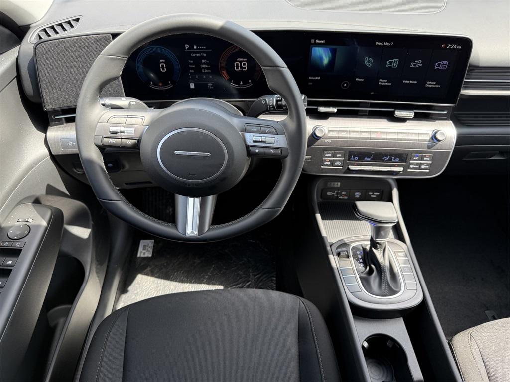 2025 Hyundai Kona SEL photo 21