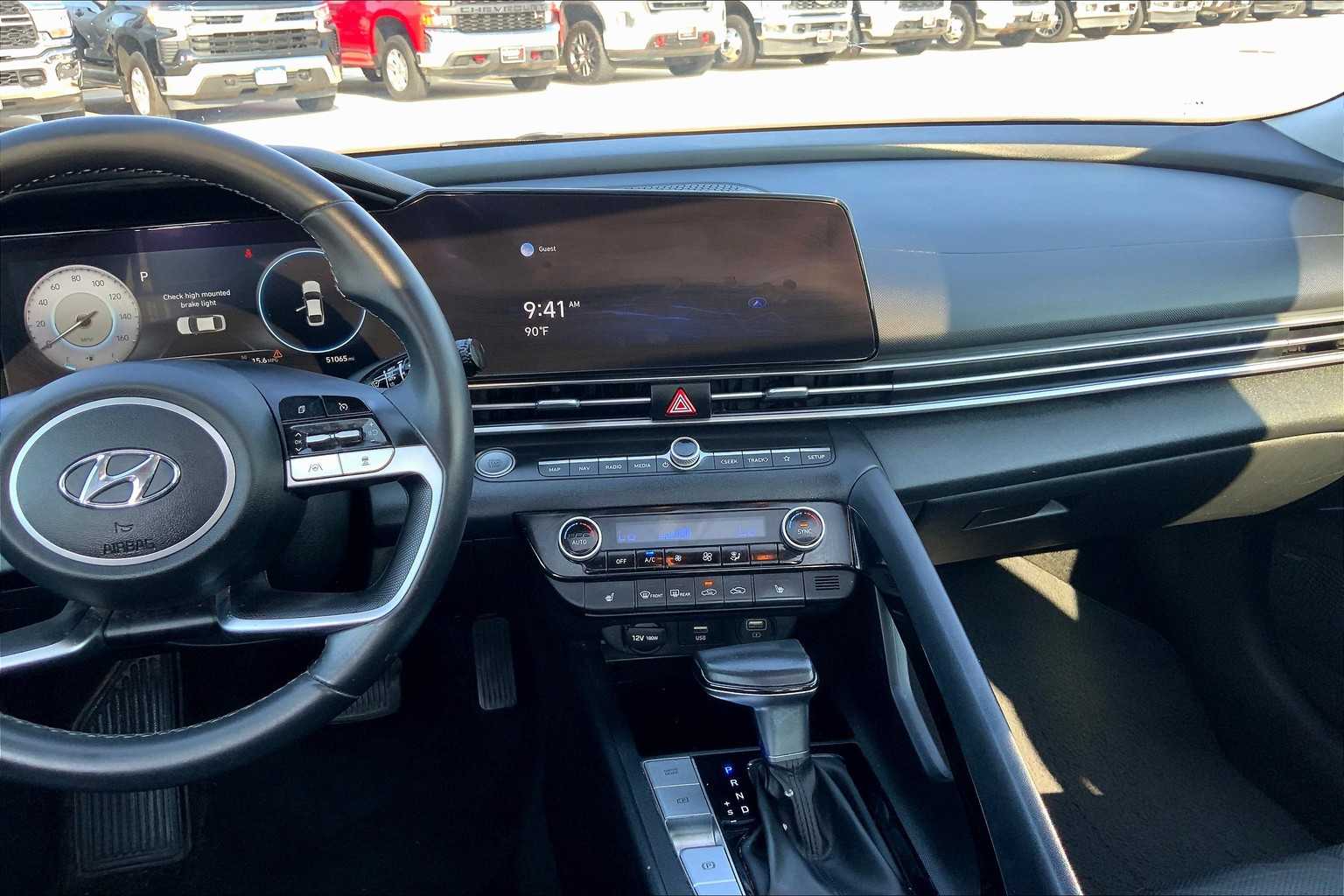 2021 Hyundai Elantra Limited photo 6