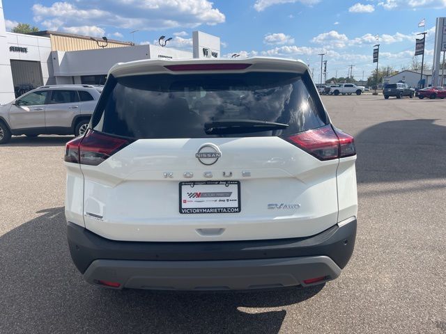 2023 Nissan Rogue SV photo 4