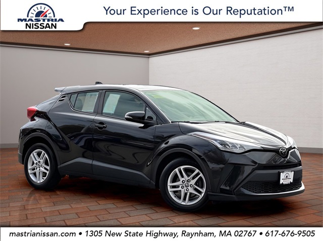 2021 Toyota C-HR LE's photo