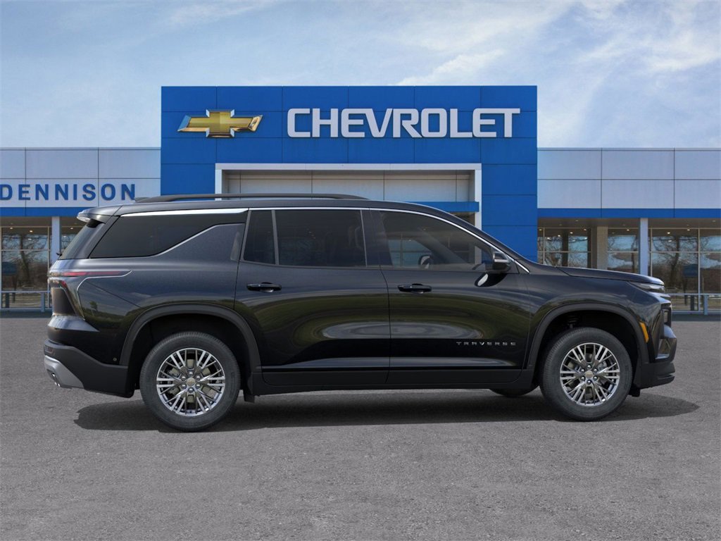 2026 Chevrolet Traverse photo 2