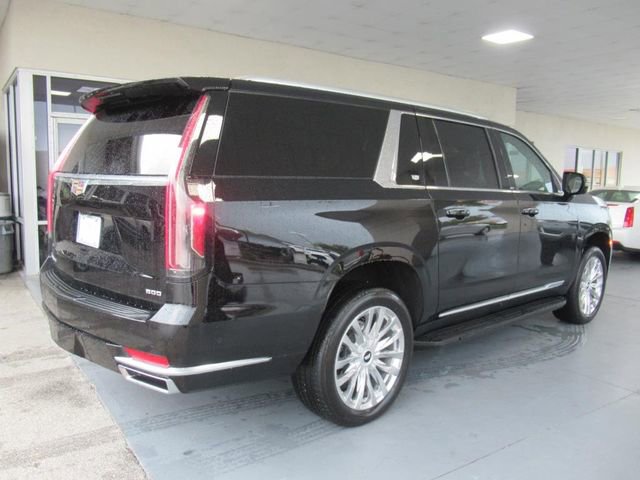 2023 Cadillac Escalade ESV Premium Luxury photo 4