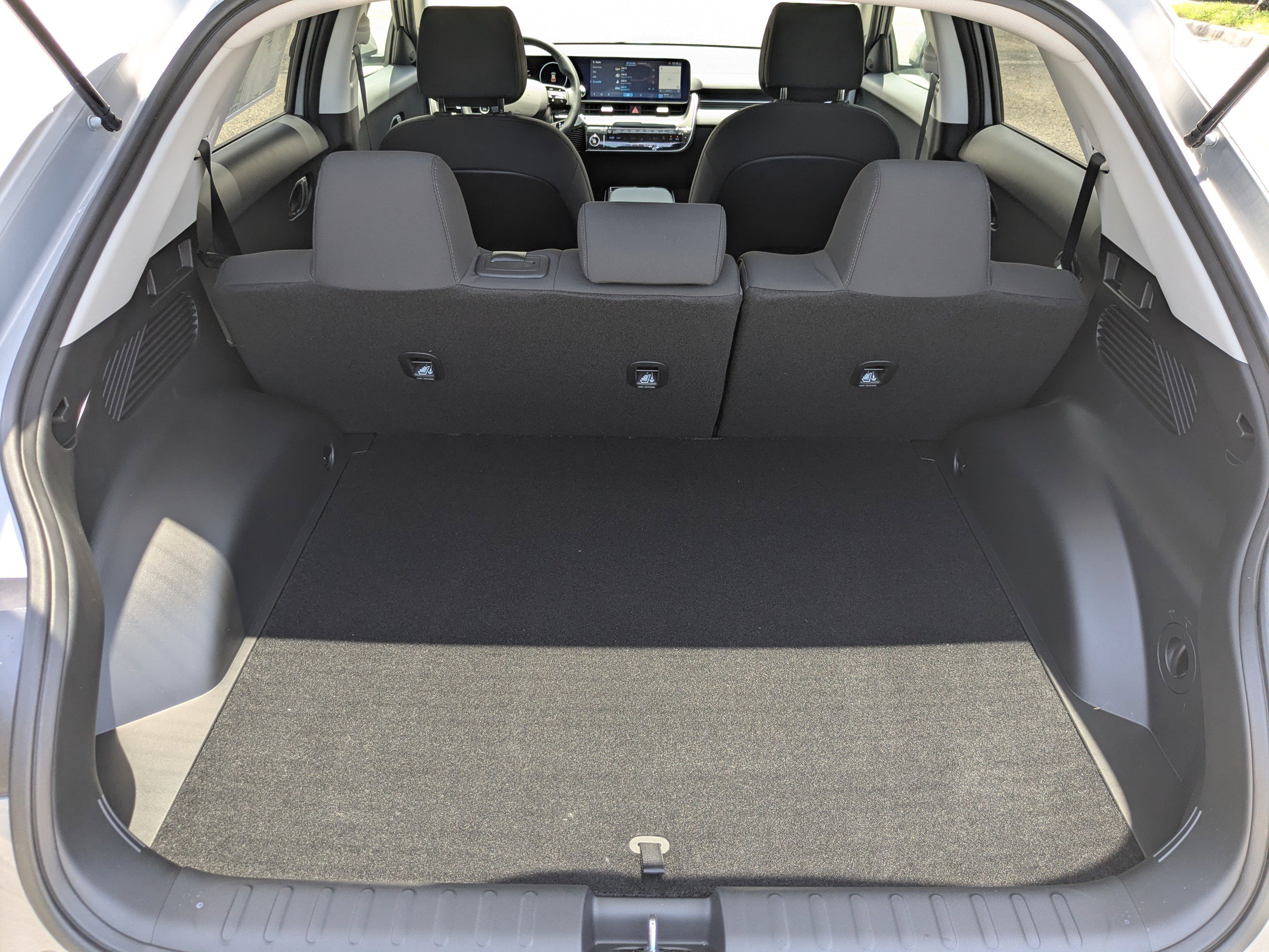 2025 Hyundai Ioniq 5 SE photo 14