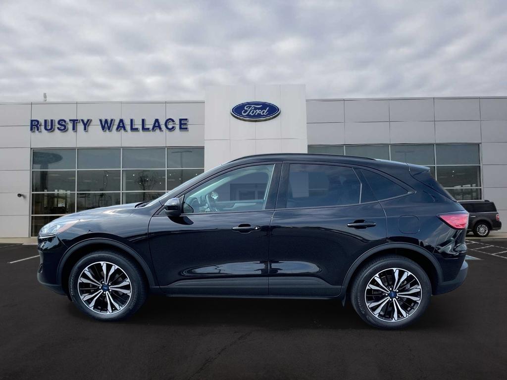 2022 Ford Escape SE's photo