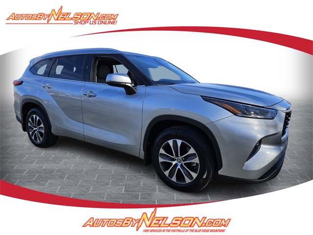 2021 Toyota Highlander XLE's photo