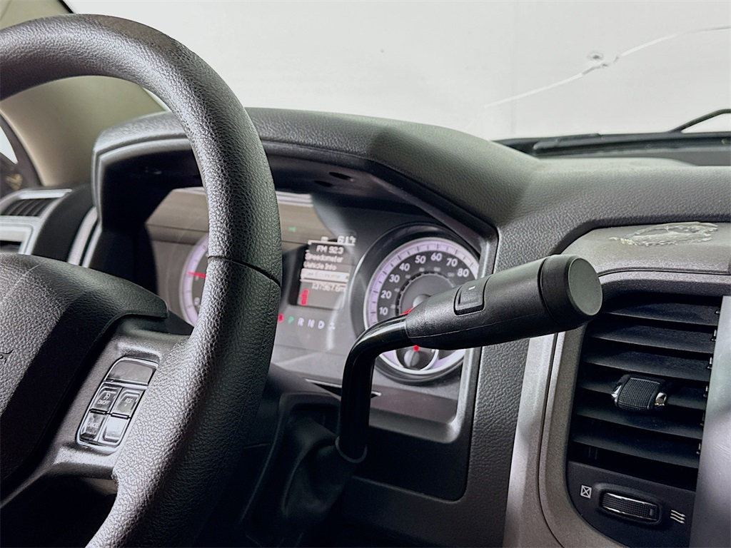 2017 Ram 2500 Tradesman photo 16