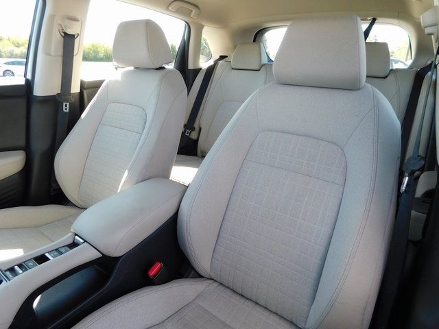 2025 Honda HR-V LX photo 11