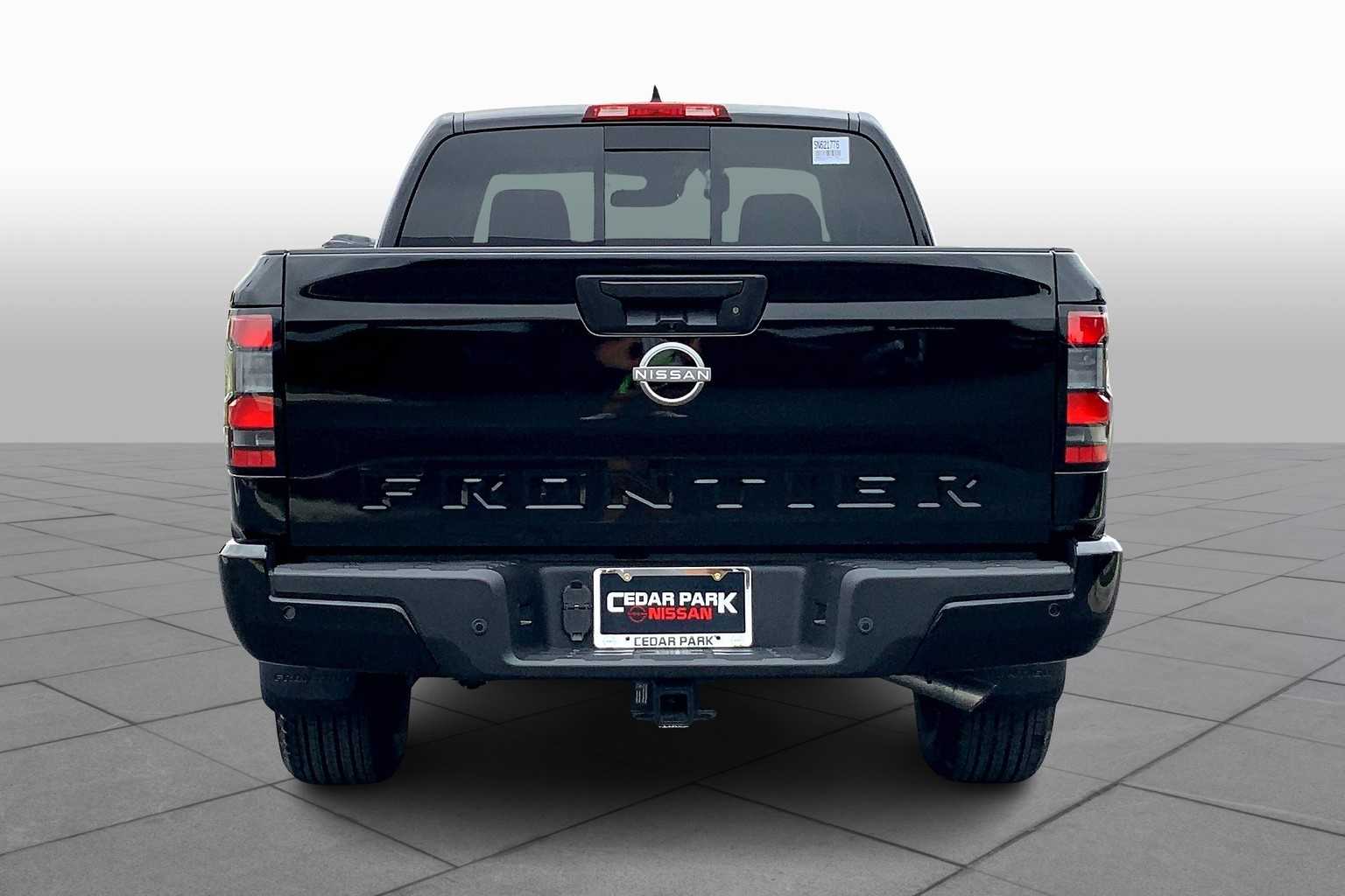 2025 Nissan Frontier SV photo 4