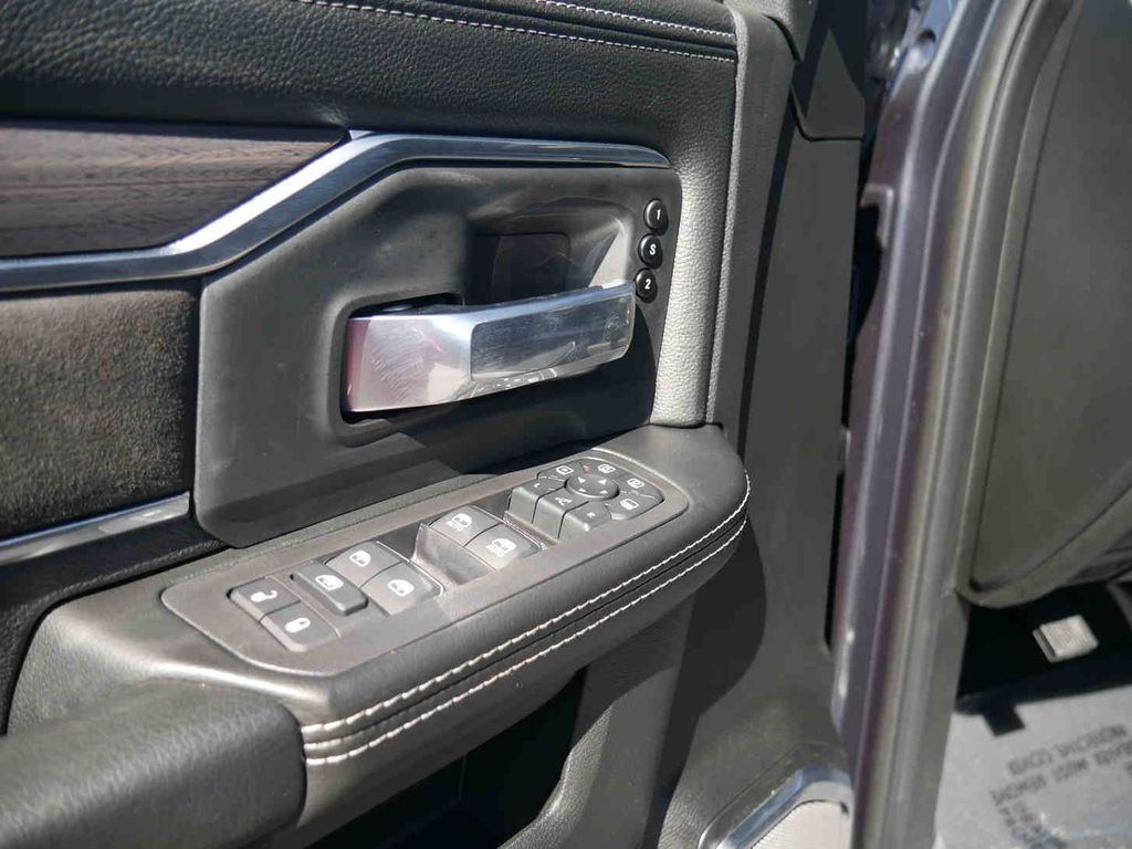 2026 Ram 3500 Laramie photo 28
