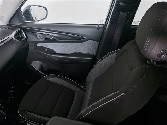 2025 Chevrolet Trailblazer LT photo 19