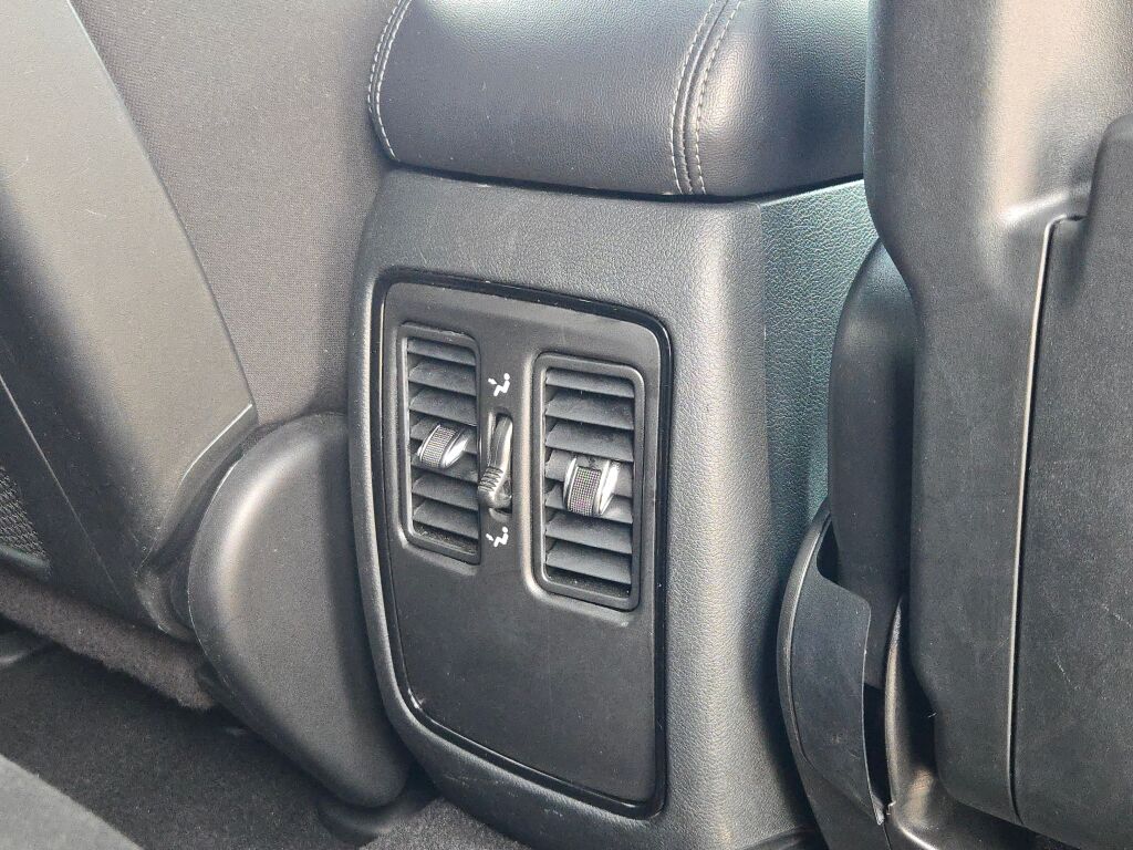 2024 Dodge Durango SXT Plus photo 10