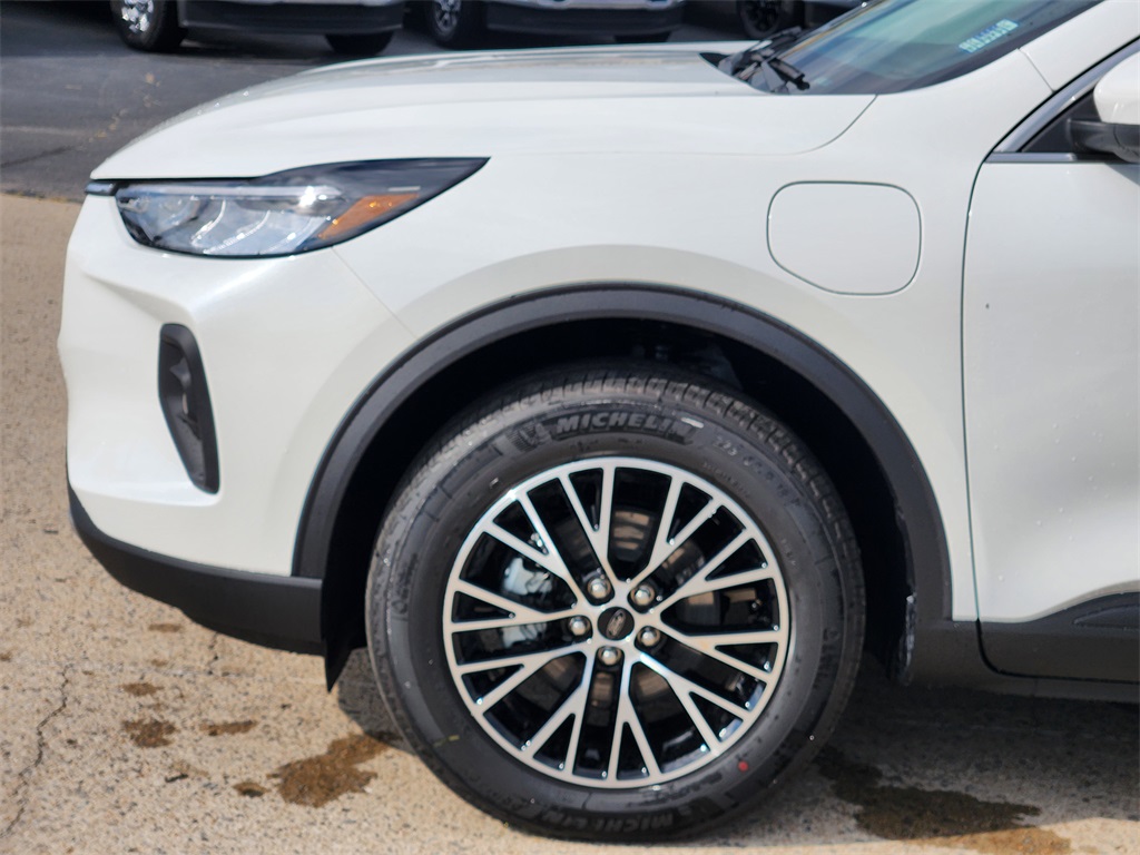 2026 Ford Escape Plug-In Hybrid photo 3