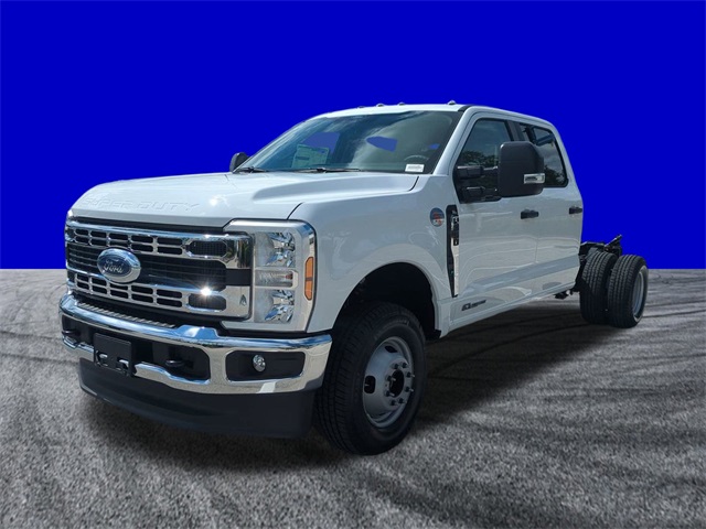 2026 Ford F-350 photo 7