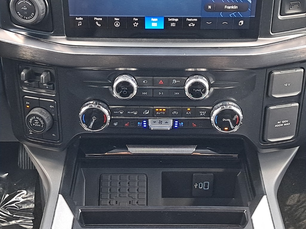 2025 Ford F-350 Lariat photo 18