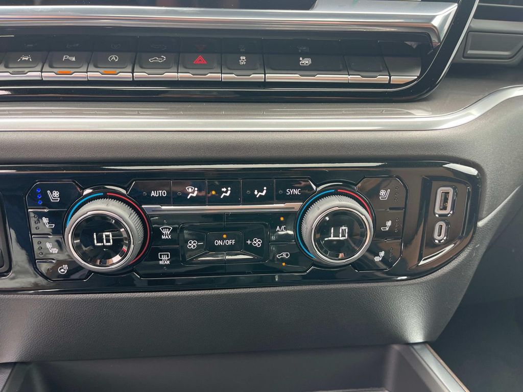 2026 Chevrolet Silverado 1500 High Country photo 21