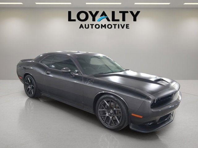 2019 Dodge Challenger R/T photo 2