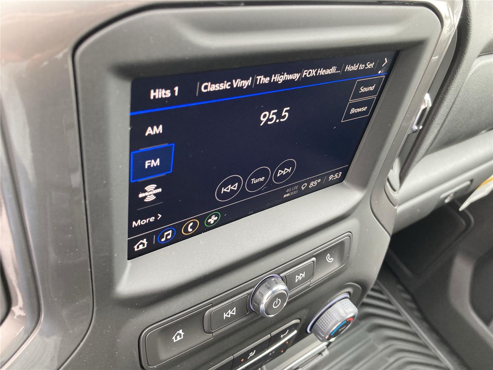 2025 Chevrolet Silverado 1500 Custom photo 15